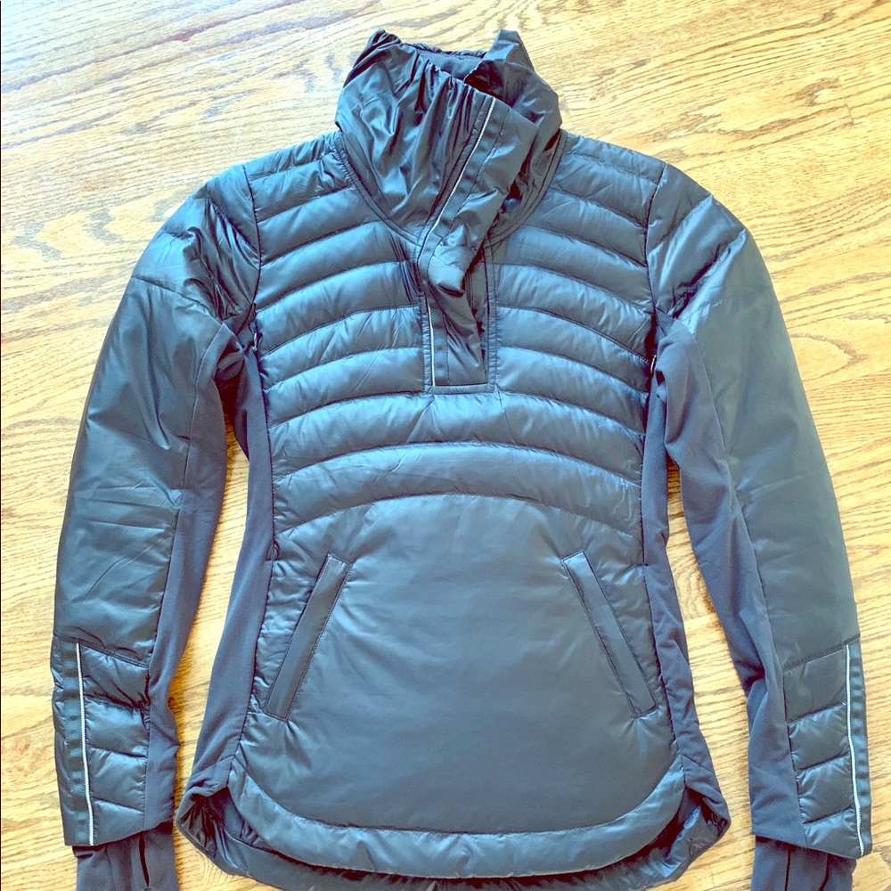 Lululemon down for a run jacket